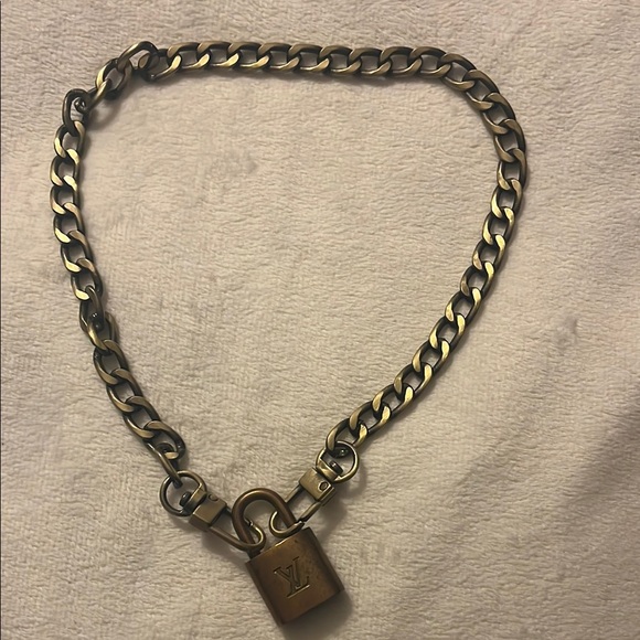 Louis Vuitton Black and Gold Padlock Choker Necklace 301 - Picture 4 of 8